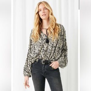 Hayden Botanical Print Tasseled Dolman